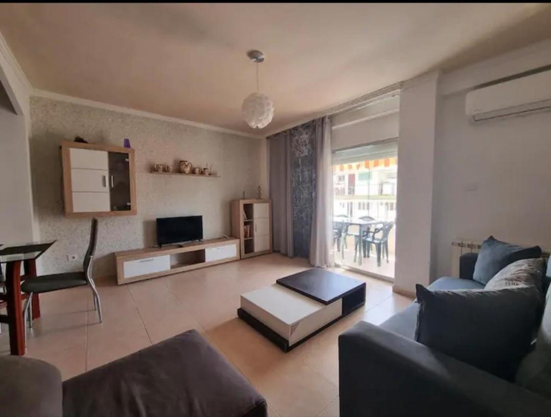 Apartamento En La Zona Turistica De סאלו מראה חיצוני תמונה