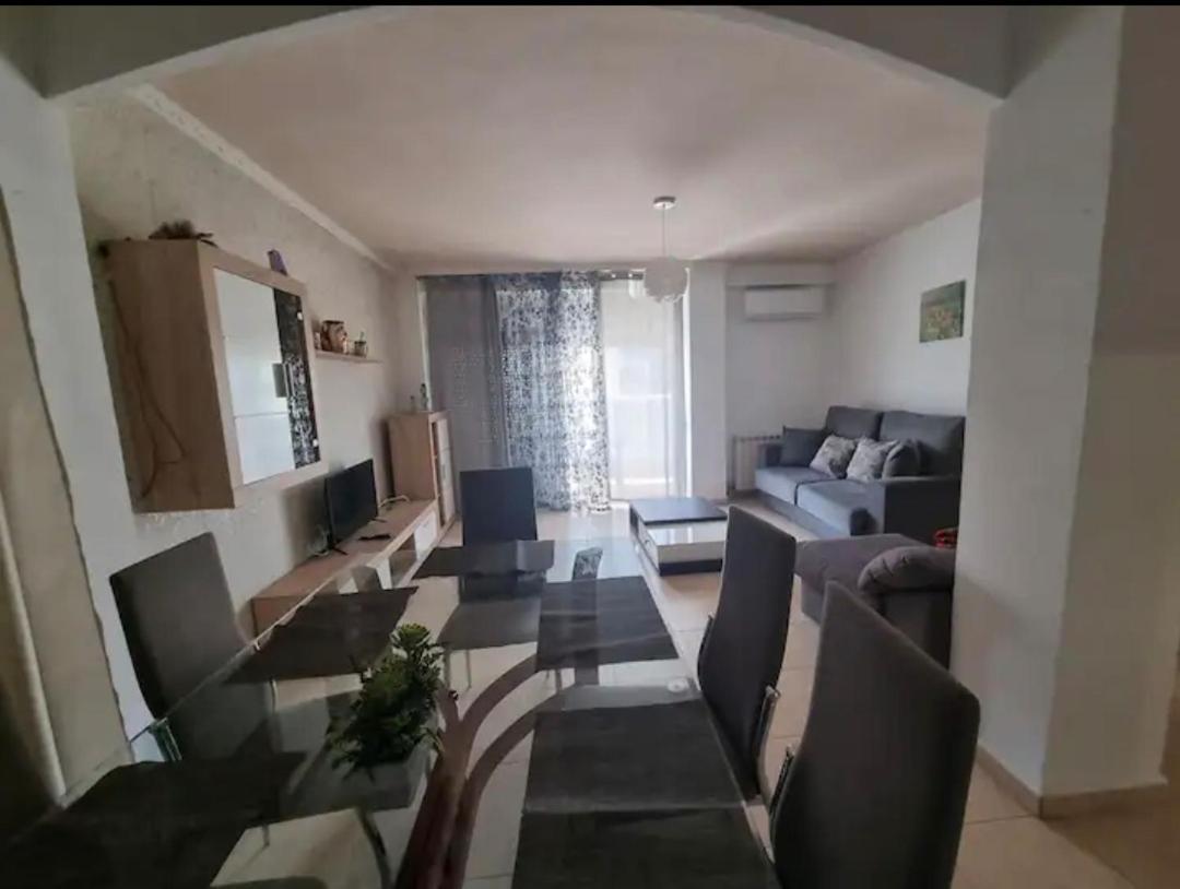 Apartamento En La Zona Turistica De סאלו מראה חיצוני תמונה